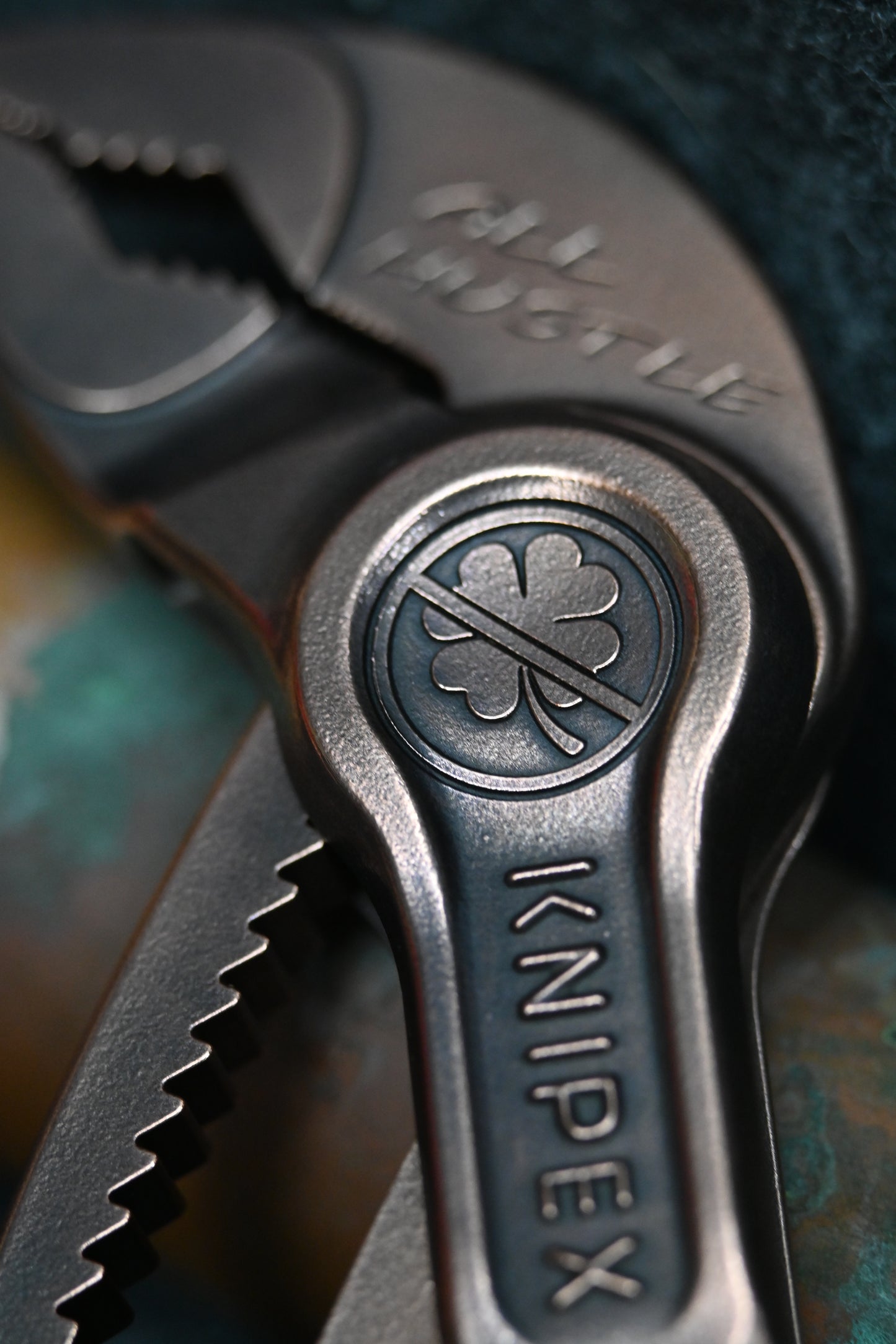 Lucky Charm & No Luck Copper Cobra XS