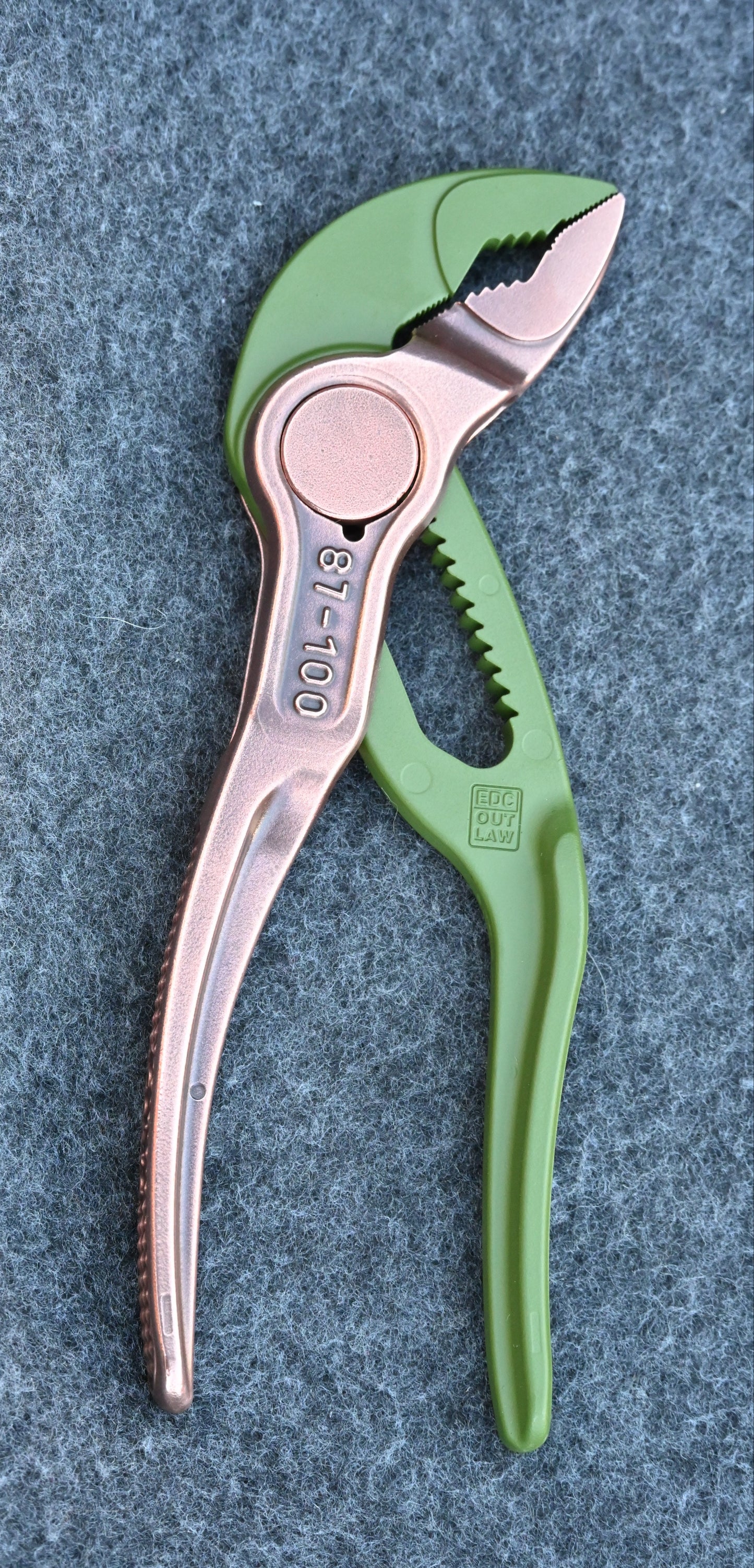 Lucky Charm & No Luck Copper Cobra XS