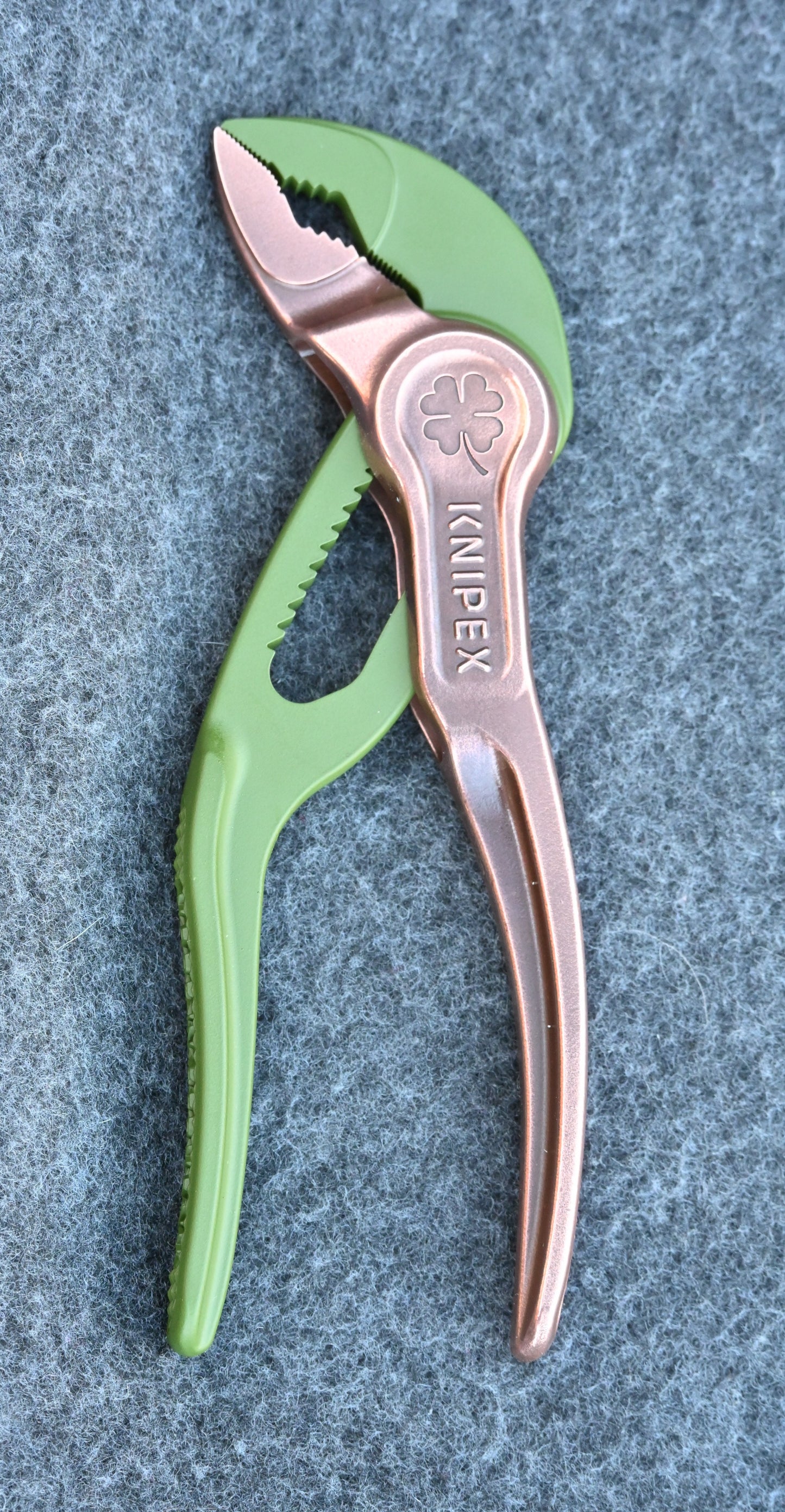 Lucky Charm & No Luck Copper Cobra XS